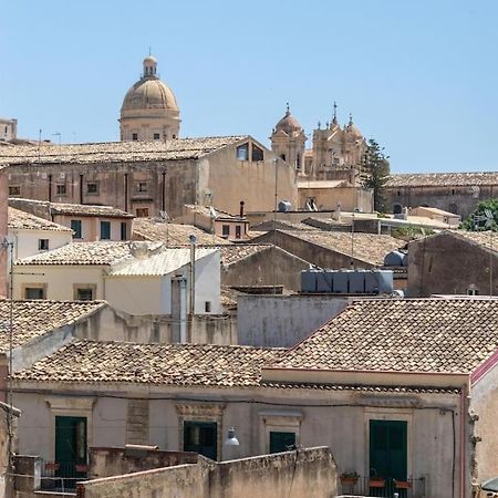 Mansarda Aurispa Noto Exteriér fotografie